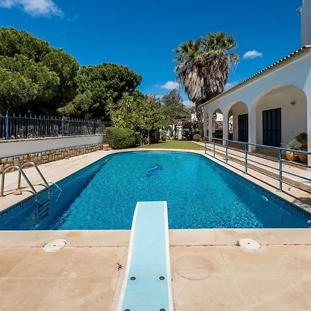 Castelinho - Pool - Beach - Free Wifi - Air Con Albufeira