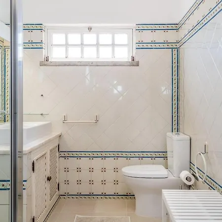 Apartment Castelinho - Pool - Beach - Free Wifi - Air Con Albufeira