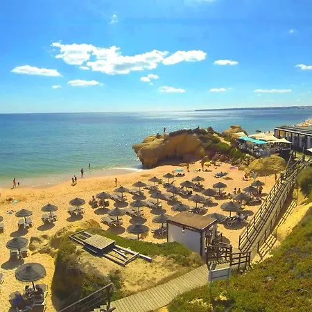 Castelinho - Pool - Beach - Free Wifi - Air Con