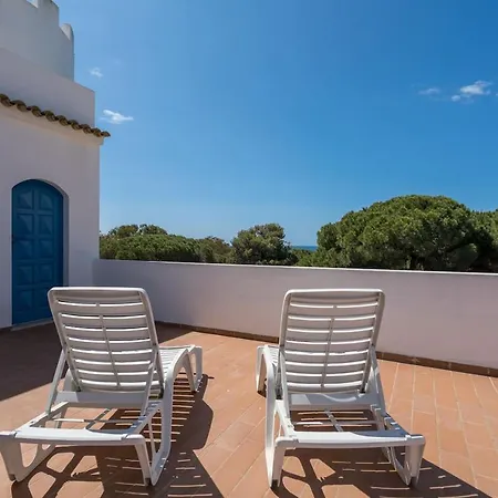 Apartment Castelinho - Pool - Beach - Free Wifi - Air Con