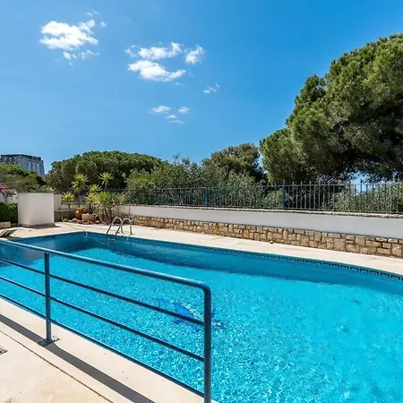 Castelinho - Pool - Beach - Free Wifi - Air Con Apartment *