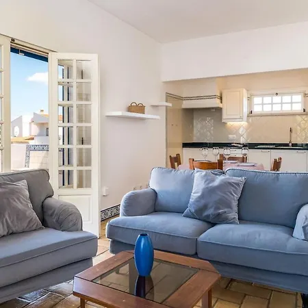 Castelinho - Pool - Beach - Free Wifi - Air Con Apartment *