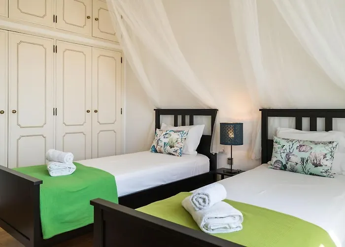 Castelinho - Pool - Beach - Free Wifi - Air Con Apartment