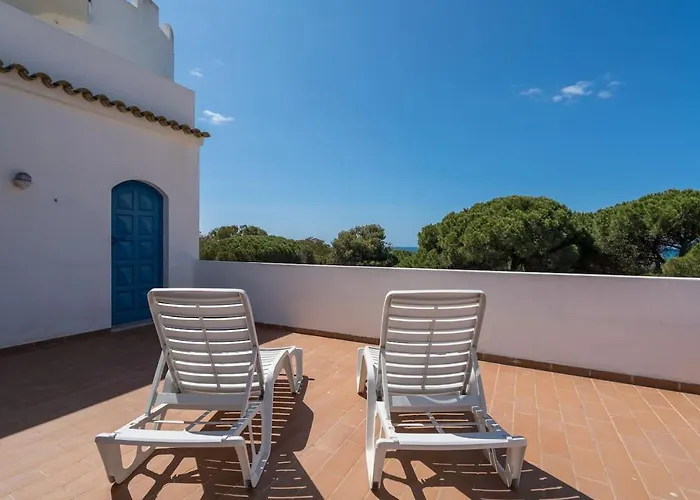 Apartment Castelinho - Pool - Beach - Free Wifi - Air Con