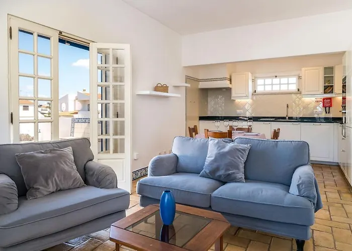 Castelinho - Pool - Beach - Free Wifi - Air Con Apartment *