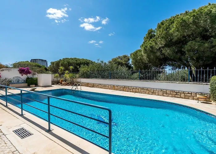 Castelinho - Pool - Beach - Free Wifi - Air Con Apartment *